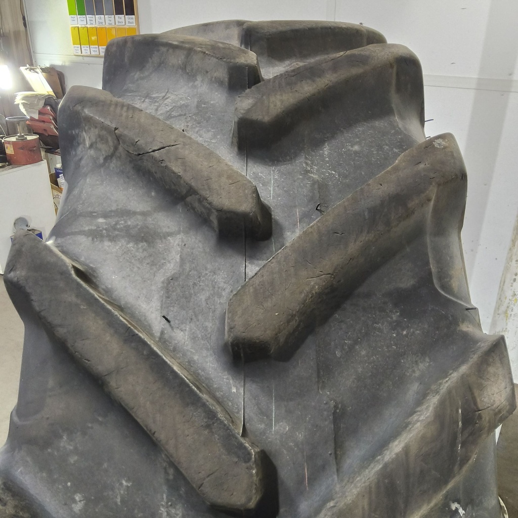 420/85R28 Michelin AgriBib 2 R-1W 144A8/144B 70%