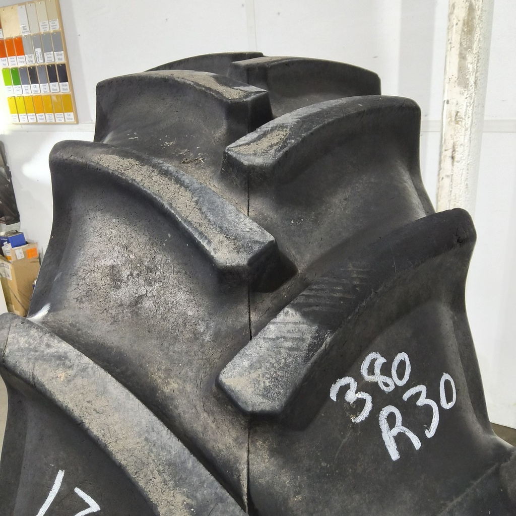 380/85R30 Continental AC85 Contract R-1W 135A8 75%