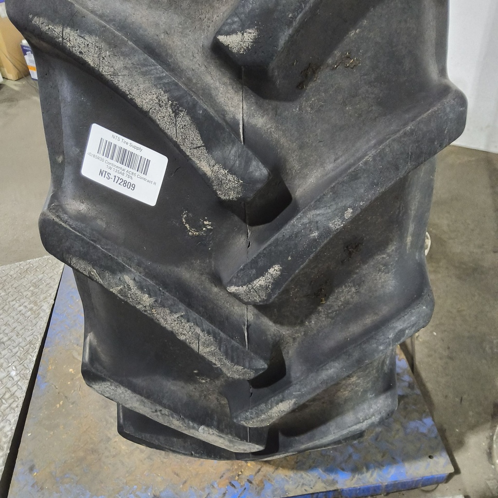 380/85R30 Continental AC85 Contract R-1W 135A8 75%