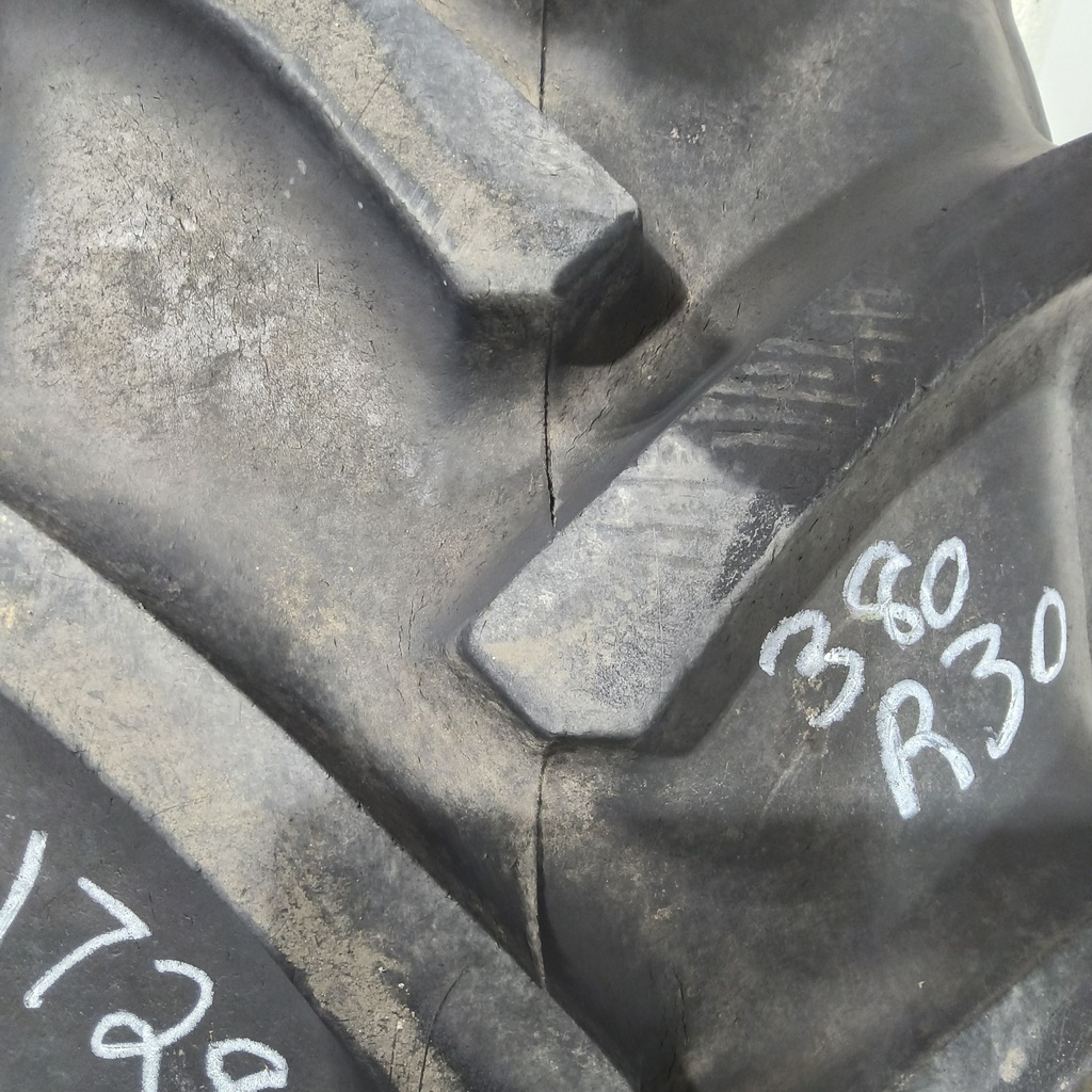 380/85R30 Continental AC85 Contract R-1W 135A8 75%