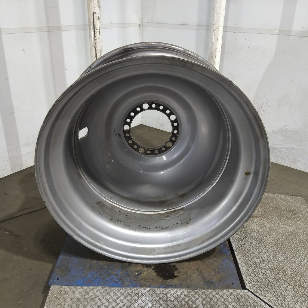 20"W x 42"D, Case IH Silver Mist 20-Hole Dolly Dual , -15.12" Offset