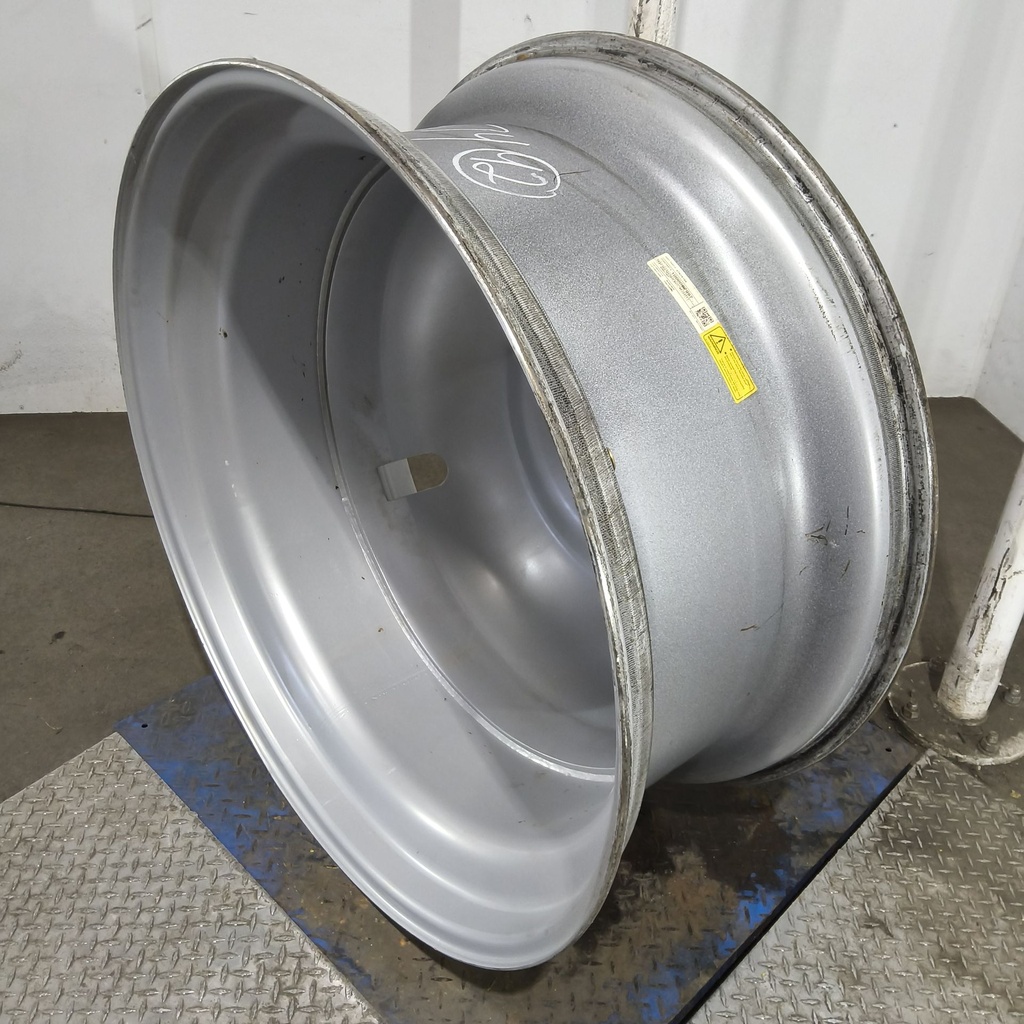 18"W x 42"D, Case IH Silver Mist 20-Hole Dolly Dual , -15.12" Offset