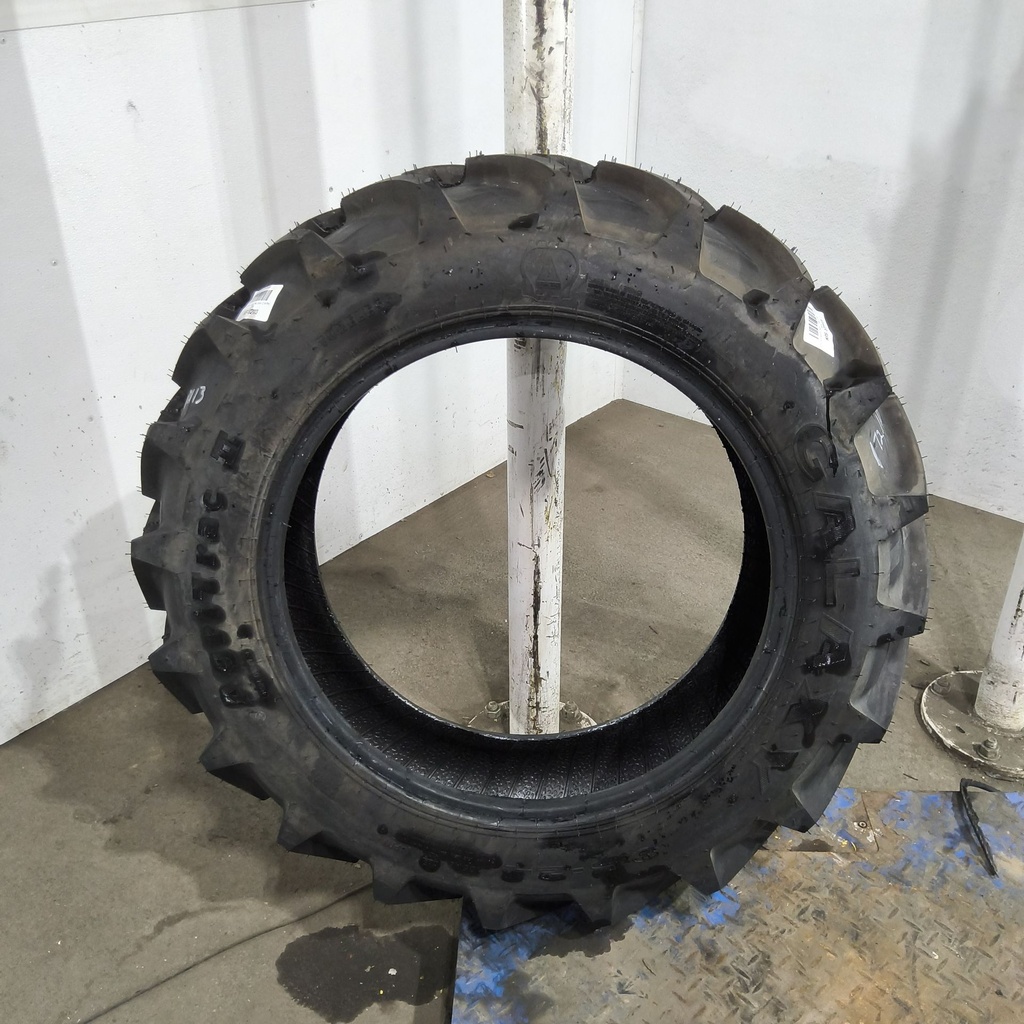 9.5-24 Galaxy Agri-Trac II R-1 C (6 Ply), 99%