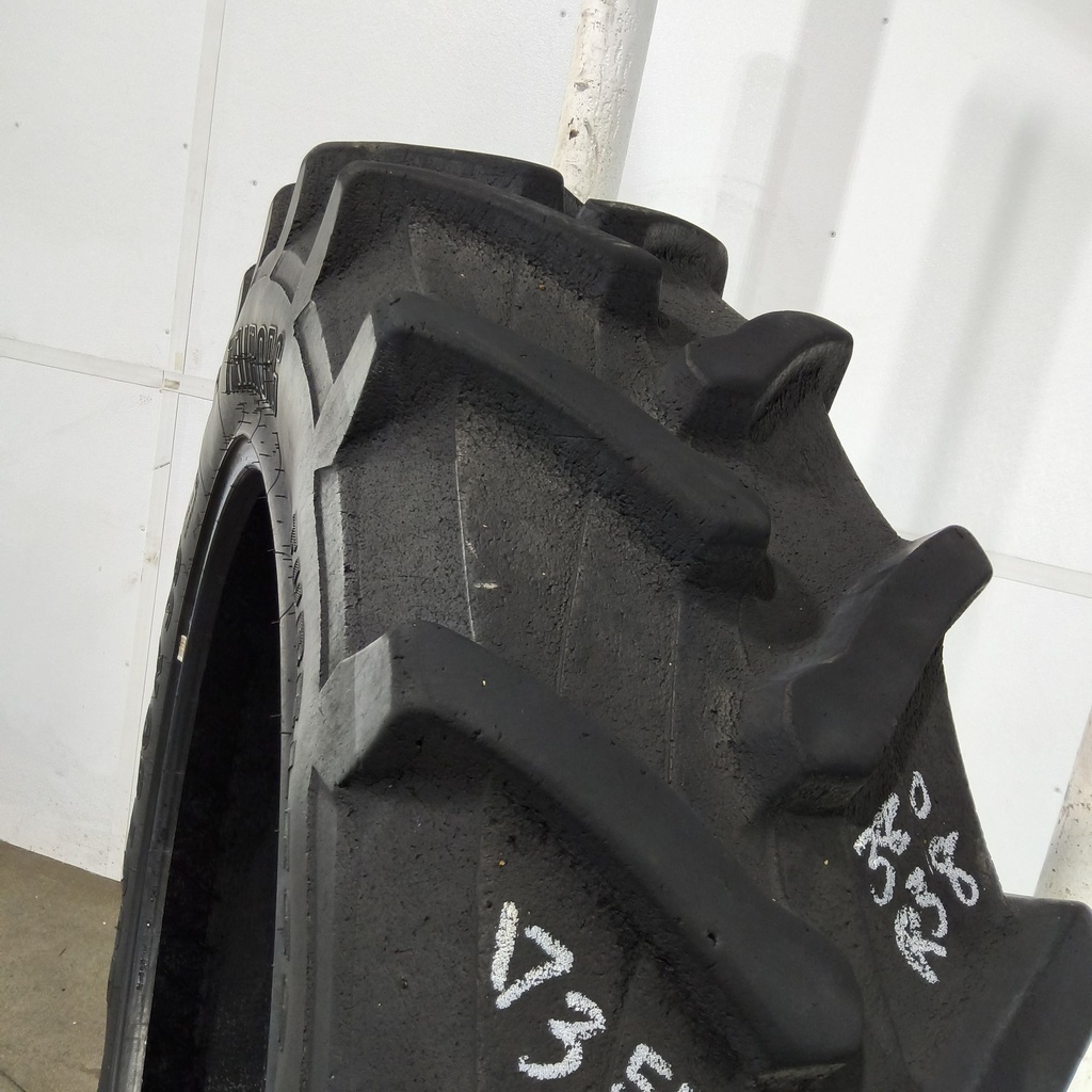 380/80R38 Trelleborg TM600 R-1W 142B/142A8 75%