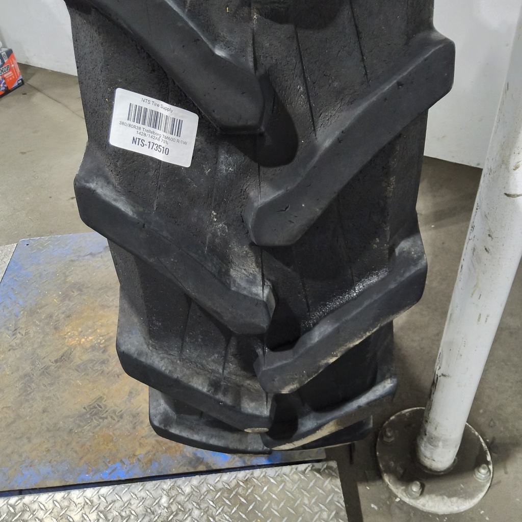 380/80R38 Trelleborg TM600 R-1W 142B/142A8 75%