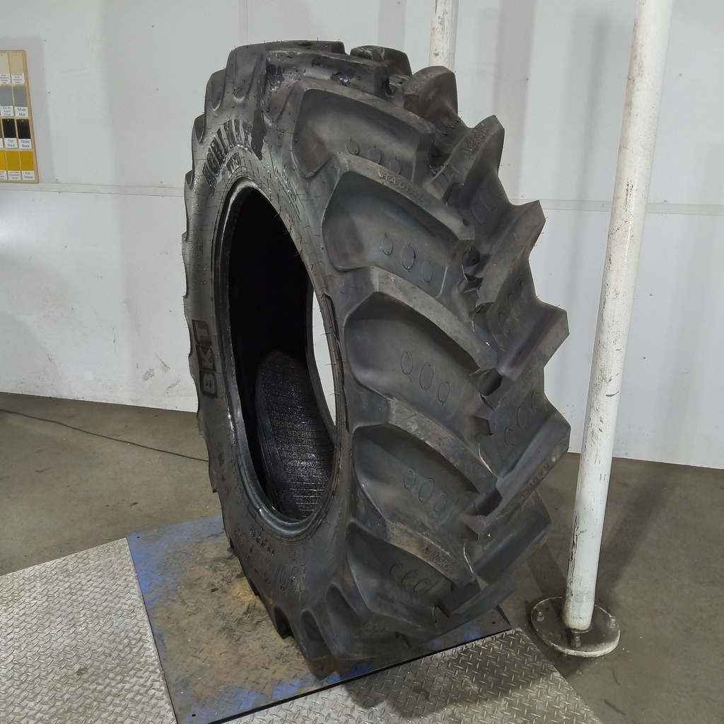 460/85R38 BKT Tires Agrimax RT 855 R-1W 149A8 99%