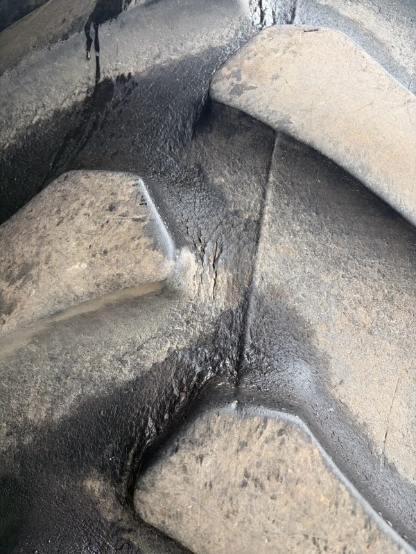 30.5L-32 Firestone Super All Traction 23 R-1 G (14 Ply), 85%