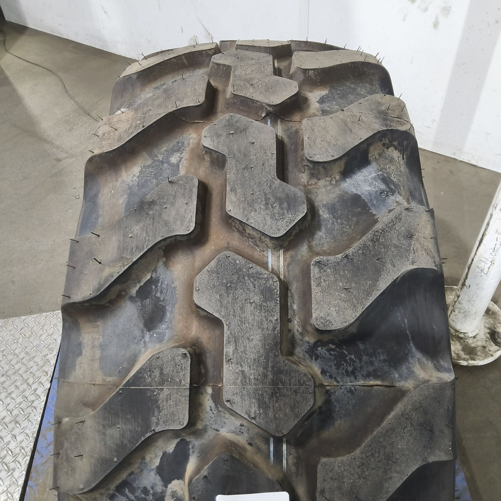 365/70R18 Mitas EM-01 G-2/L-2 135B/146A2 99%