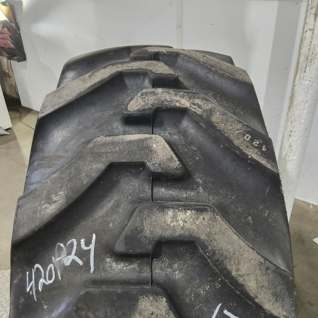 420/70-24 Firestone All Traction Utility R-4 C (6 Ply), 85%