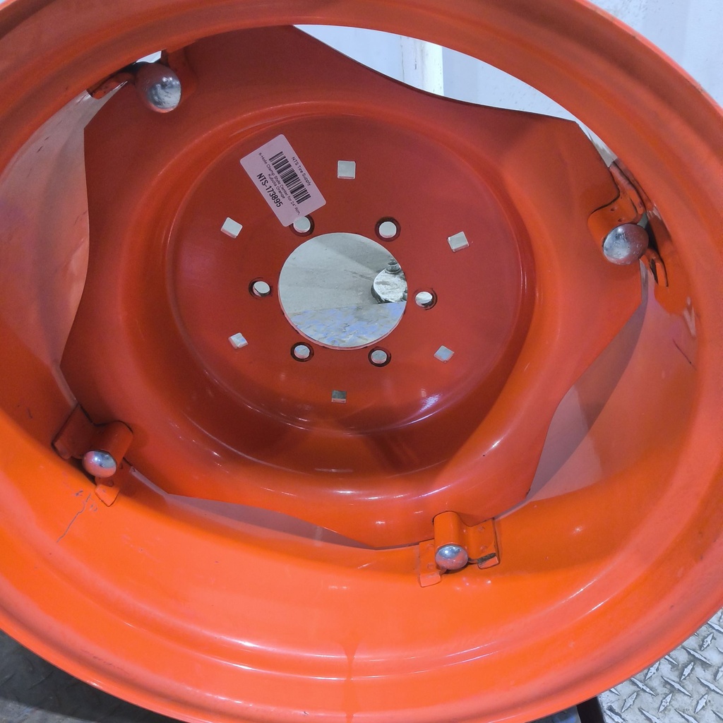 6-Hole Clamp Style Center for 24" Rim, Kubota Orange