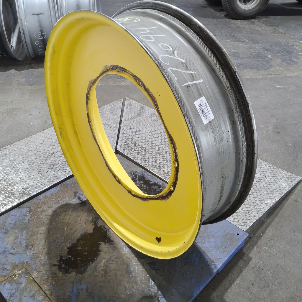 10"W x 38"D, John Deere Yellow 8-Hole Stub Disc (groups of 2 bolts) , 1.12" Offset