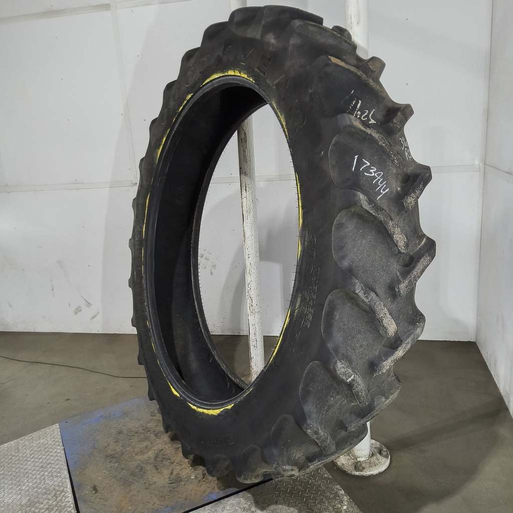 380/90R54 Goodyear Farm DT800 Super Traction R-1W 152B 65%