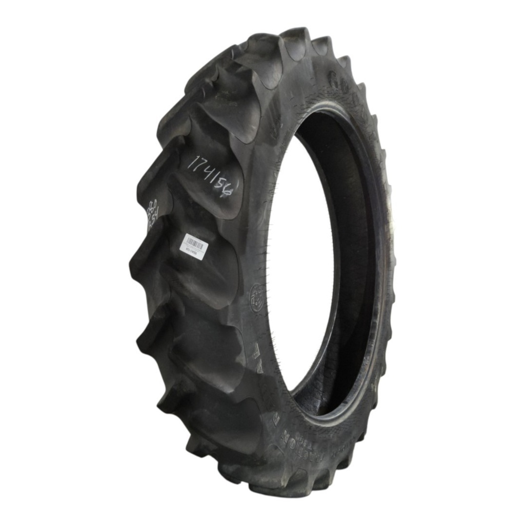 380/90R54 Goodyear Farm DT800 Super Traction R-1W 152B 50%