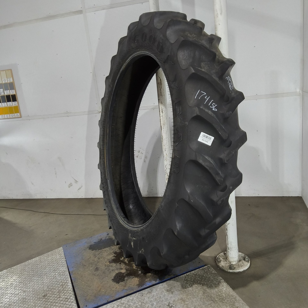 380/90R54 Goodyear Farm DT800 Super Traction R-1W 152B 50%