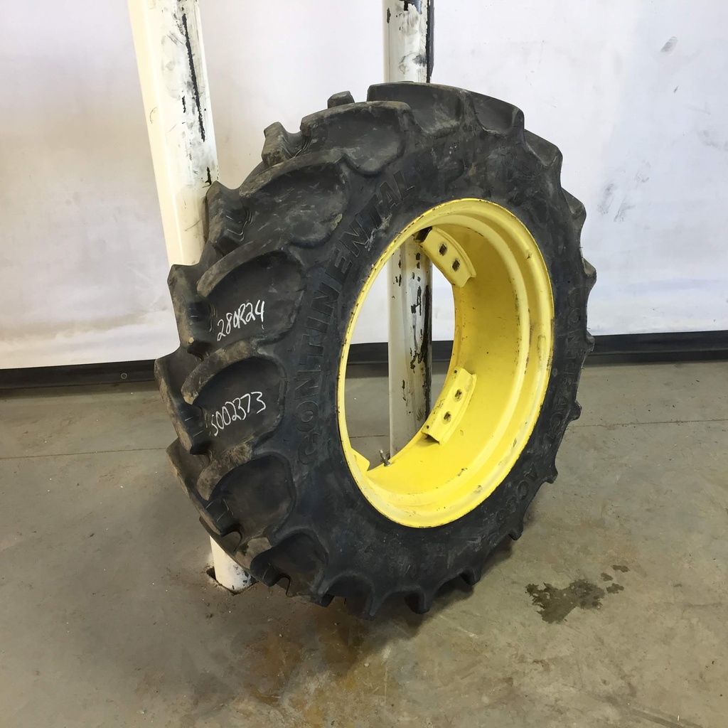 280/85R24 Continental AC85 Contract R-1W 112 B 85%