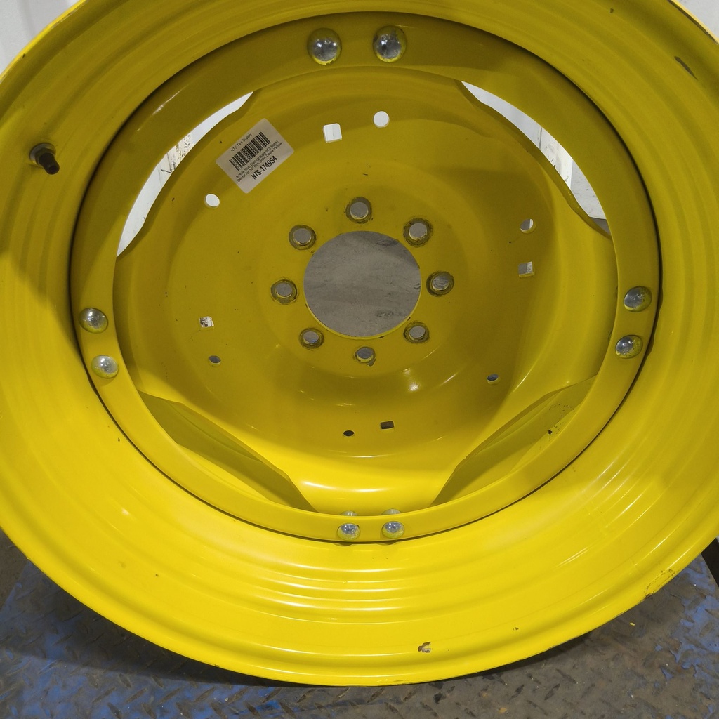 8-Hole Stub Disc (groups of 2 bolts) Center for 30" Rim, John Deere Yellow