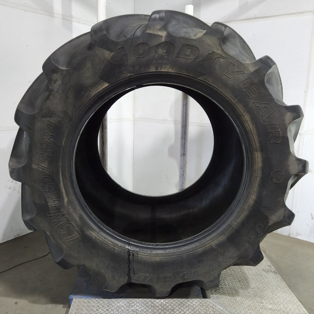 LSW1250/35R46 Goodyear Farm Custom Flo Grip R-2 195B 80%