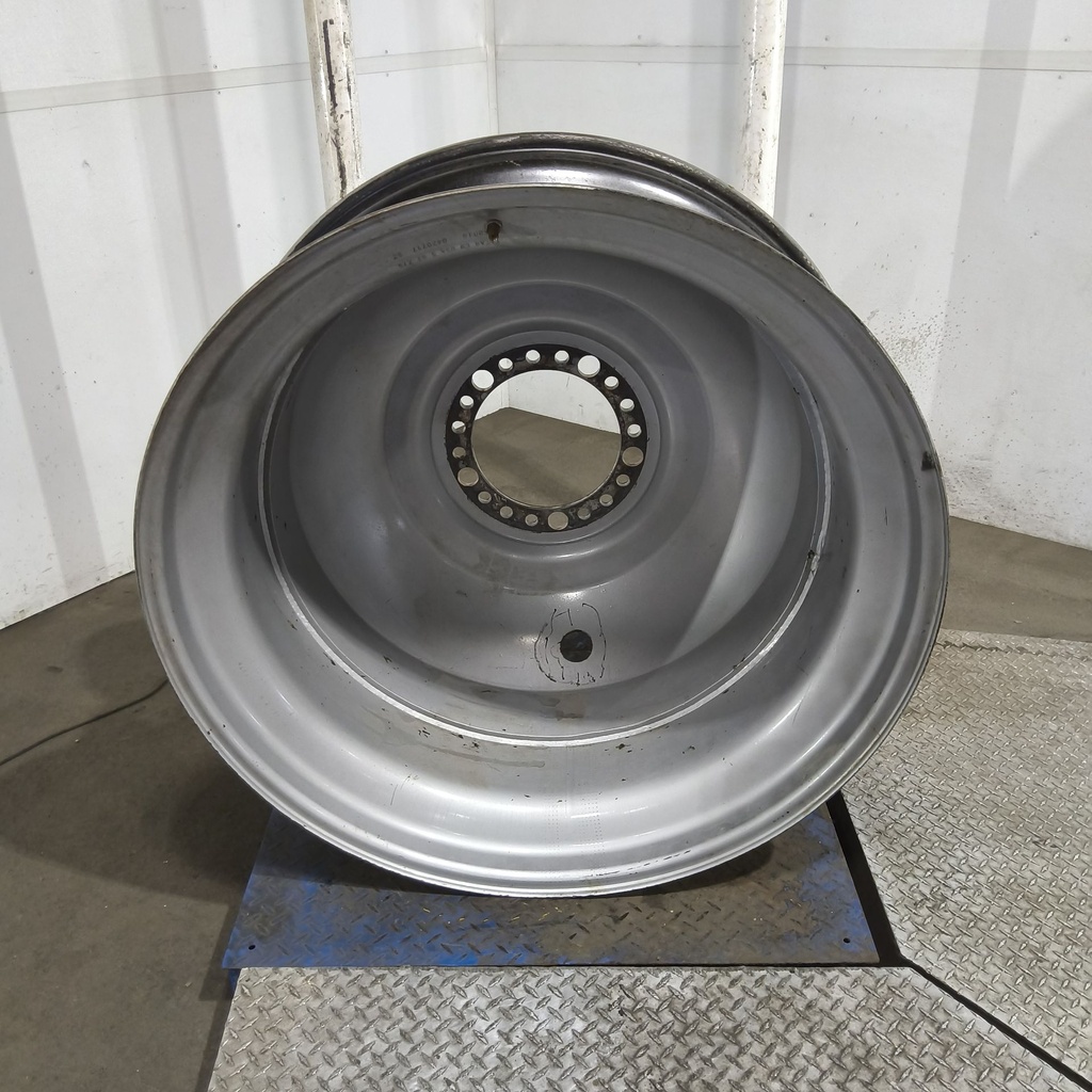 16"W x 42"D, Case IH Silver Mist 20-Hole Dolly Dual , -15.38" Offset
