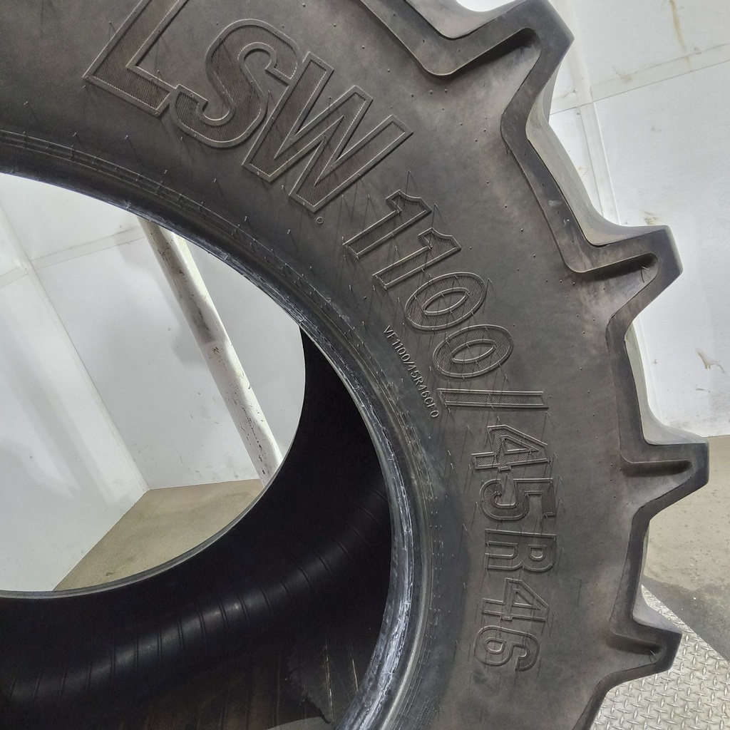 LSW1100/45R46 Goodyear Farm Optitrac R-1W 201D 90%