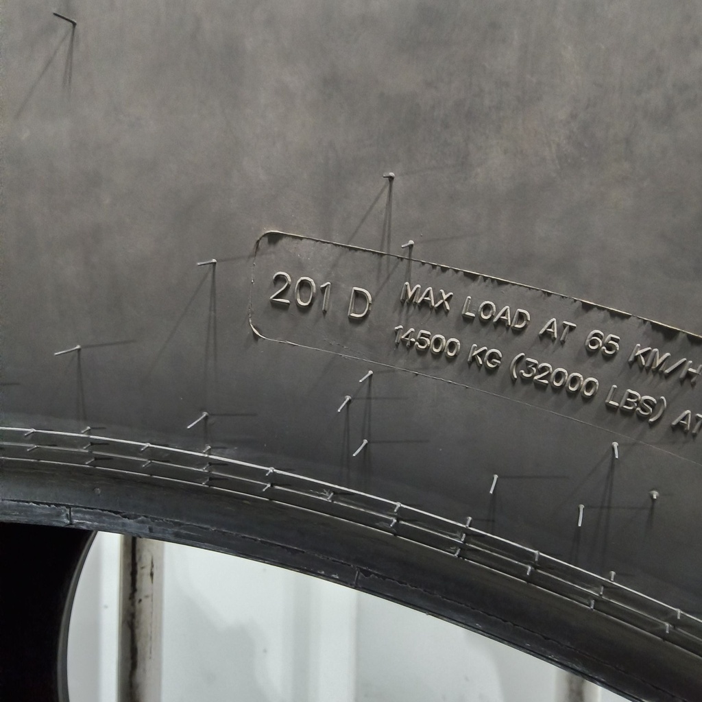 LSW1100/45R46 Goodyear Farm Optitrac R-1W 201D 90%