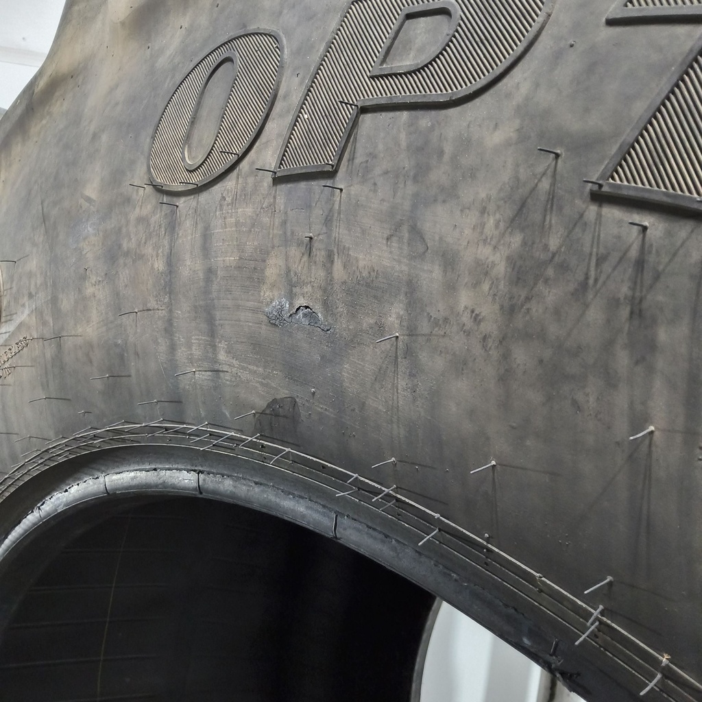 LSW1100/45R46 Goodyear Farm Optitrac R-1W 201D 85%