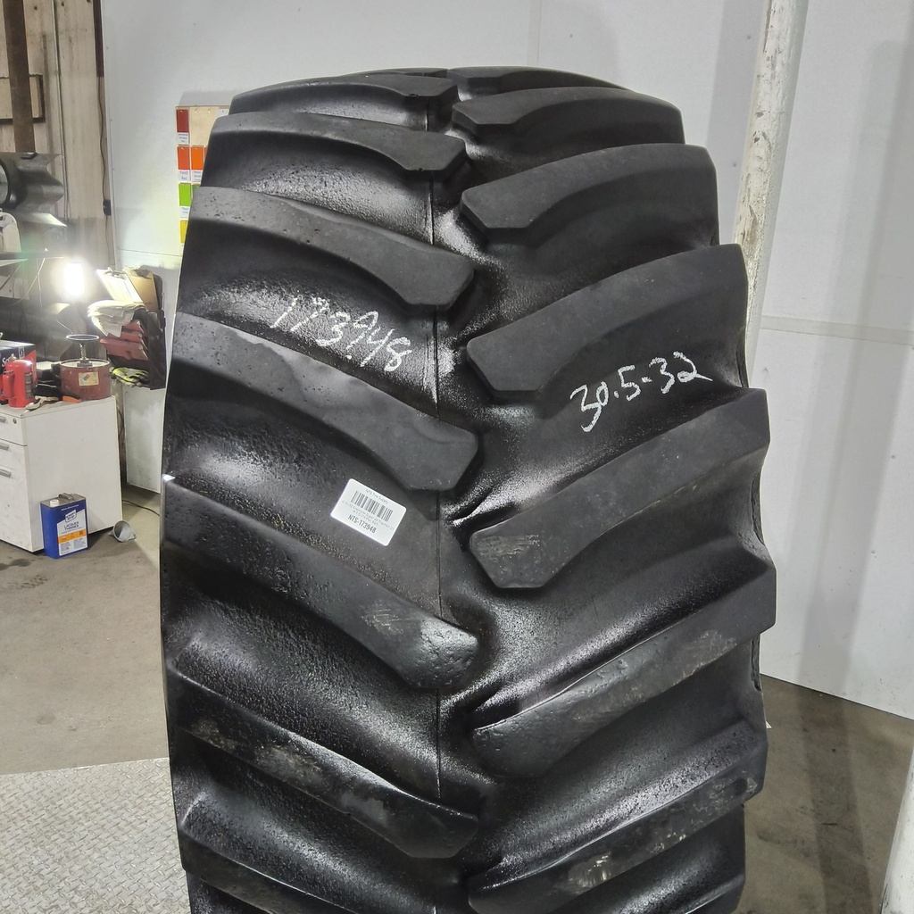 30.5L-32 Firestone Super All Traction 23 R-1 G (14 Ply), 85%