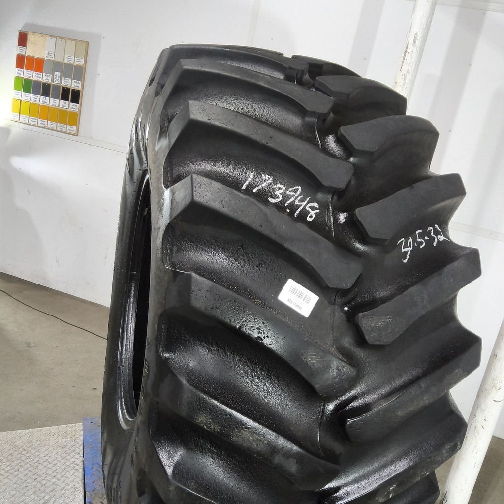 30.5L-32 Firestone Super All Traction 23 R-1 G (14 Ply), 85%