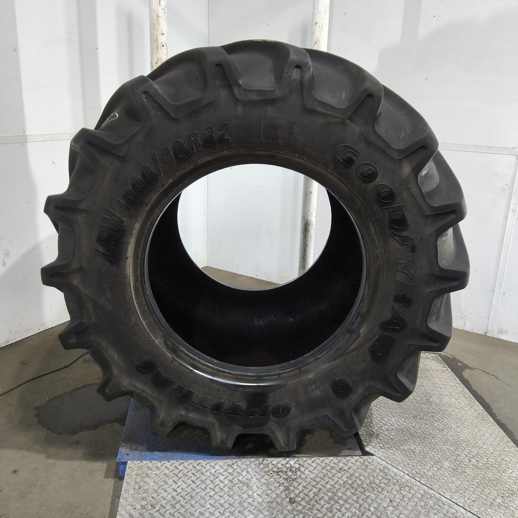 LSW1000/40R32 Goodyear Farm Optitrac R-1W 167D 70%