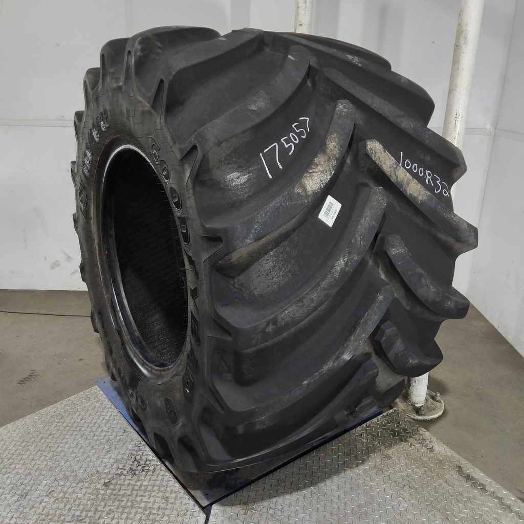 LSW1000/40R32 Goodyear Farm Optitrac R-1W 167D 70%