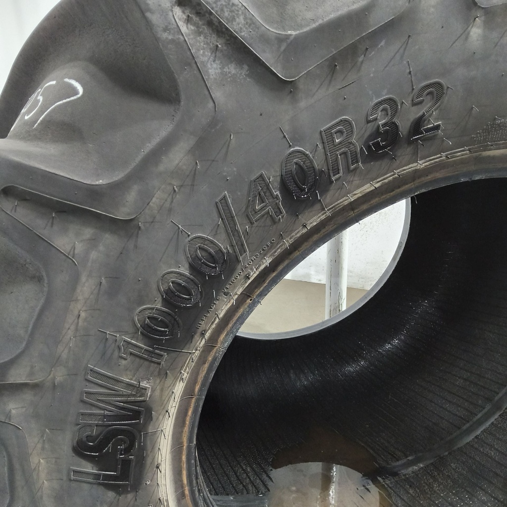 LSW1000/40R32 Goodyear Farm Optitrac R-1W 167D 70%