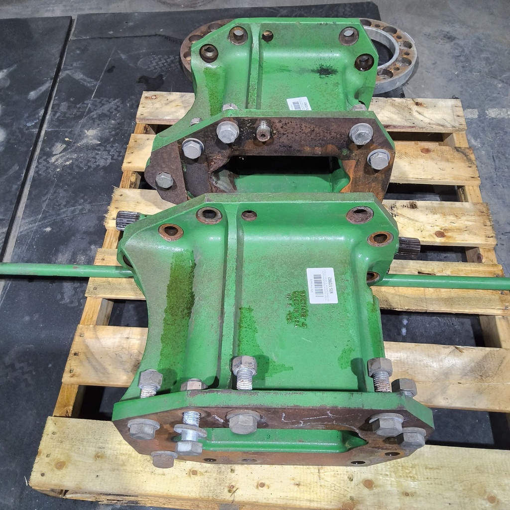 15.75"L Combine Frame Extension for John Deere Combine "S" Series ("D"22/22 spline drive shafts), John Deere Green