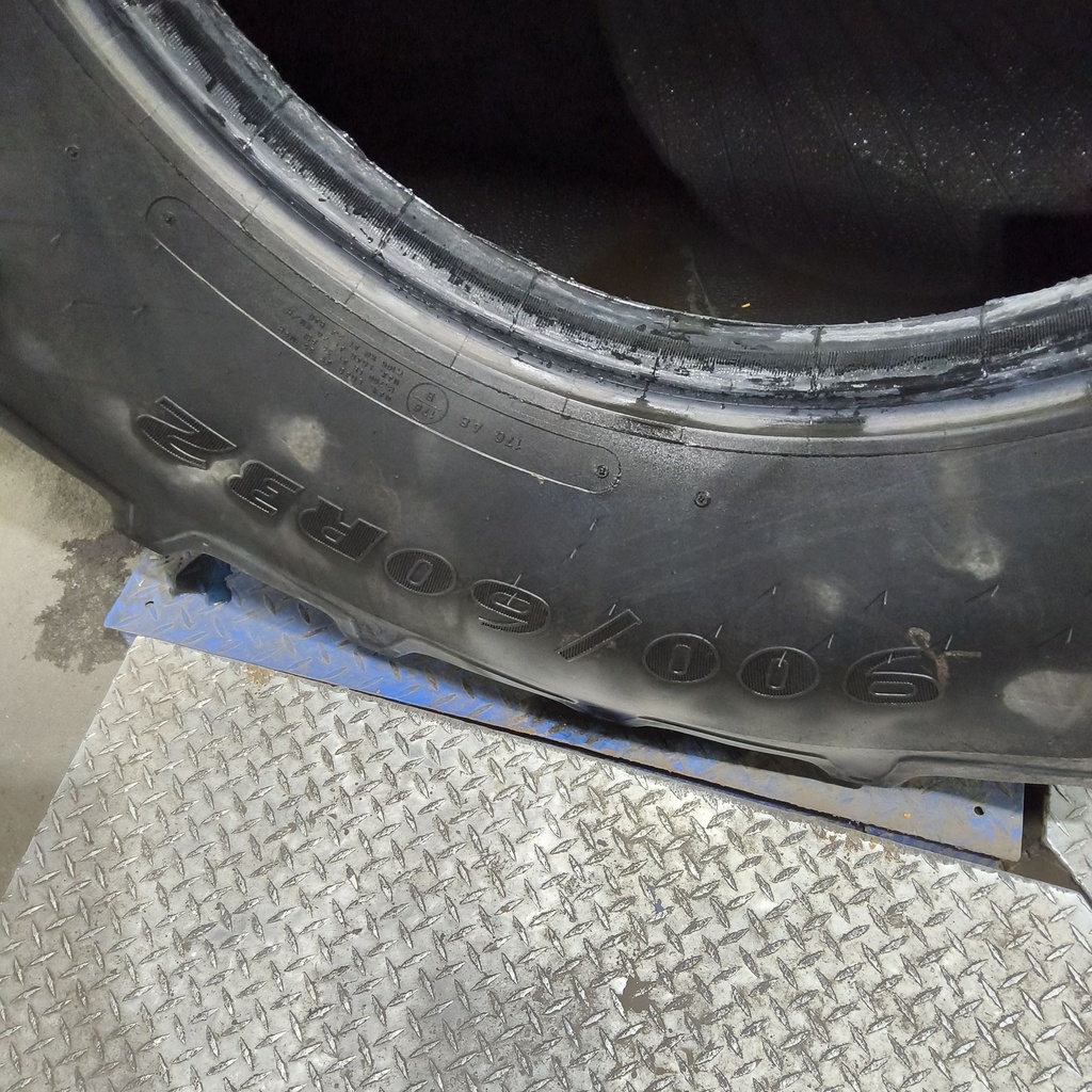 900/60R32 Goodyear Farm DT830 Optitrac R-1W 176B 75%