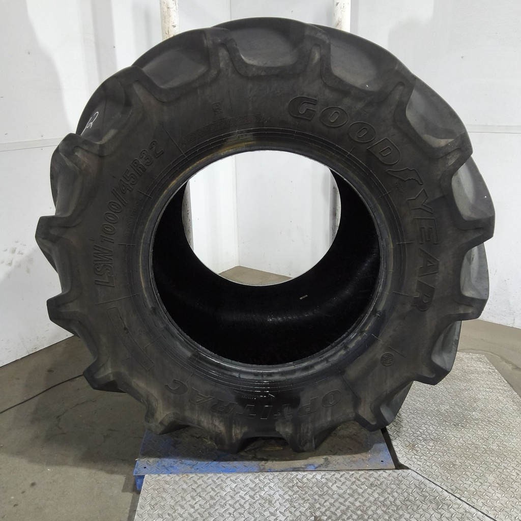 LSW1000/45R32 Goodyear Farm Optitrac R-1W 184D 70%