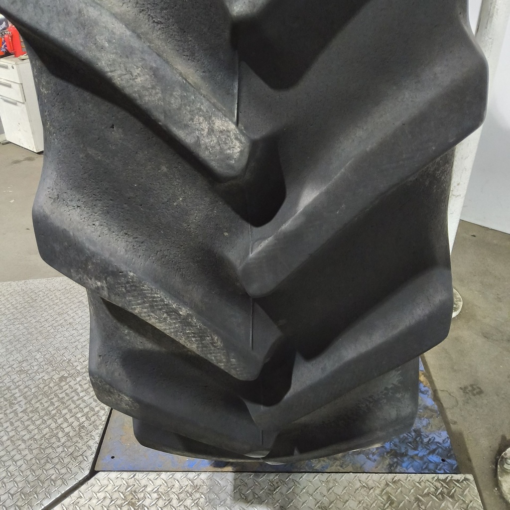 20.8R42 Goodyear Farm Super Traction Radial R-1W 155A8 75%