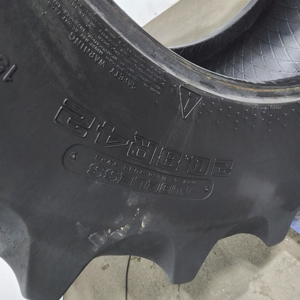 20.8R42 Goodyear Farm Super Traction Radial R-1W 155A8 70%