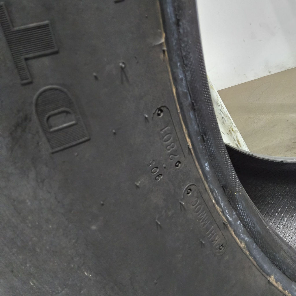 650/65R42 Goodyear Farm DT820 R-1W 170A8 95%