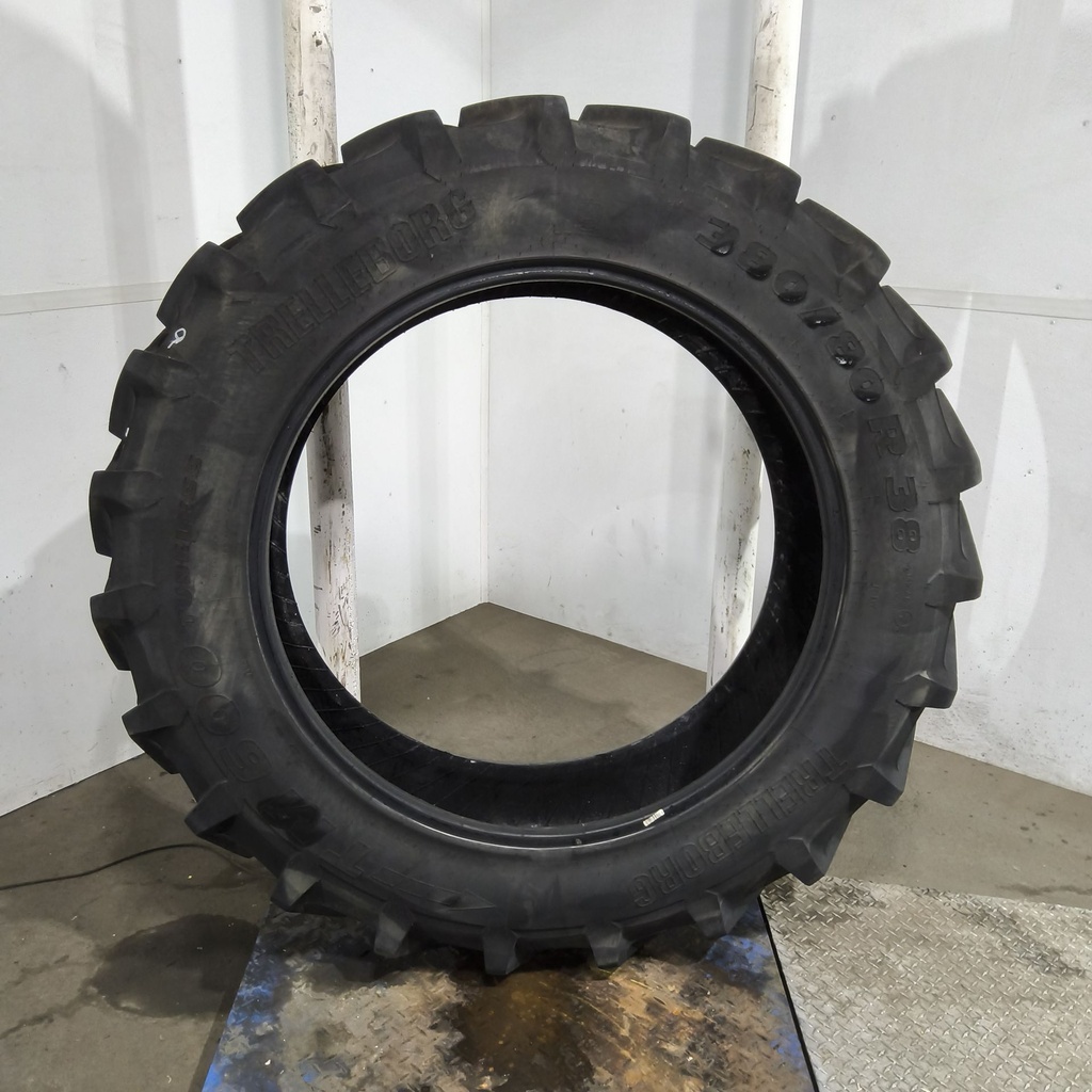 380/80R38 Trelleborg TM600 R-1W 142B/142A8 85%