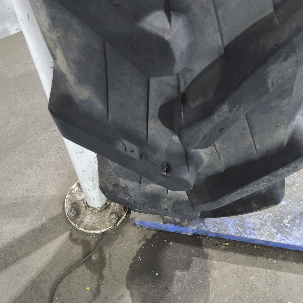 380/80R38 Trelleborg TM600 R-1W 142B/142A8 85%
