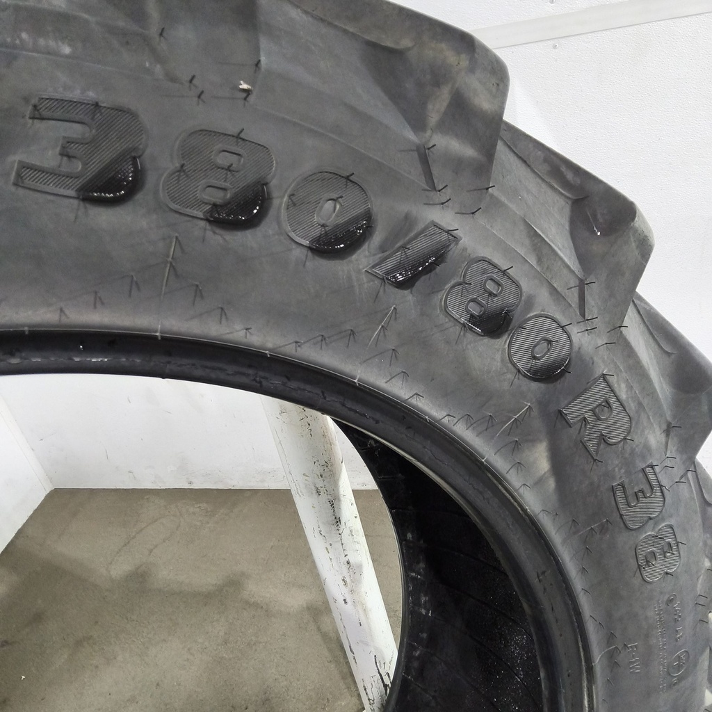 380/80R38 Trelleborg TM600 R-1W 142B/142A8 85%