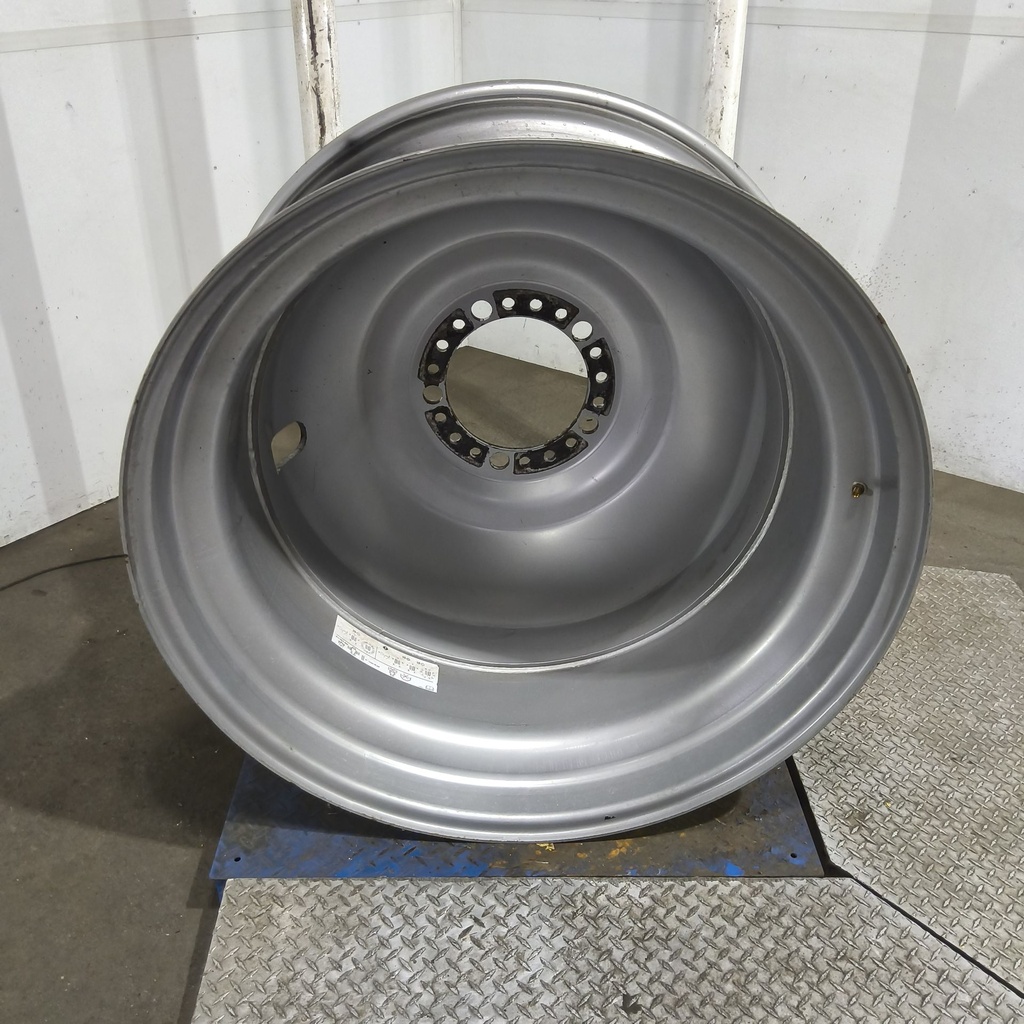20"W x 42"D, Case IH Silver Mist 20-Hole Dolly Dual , -15.12" Offset