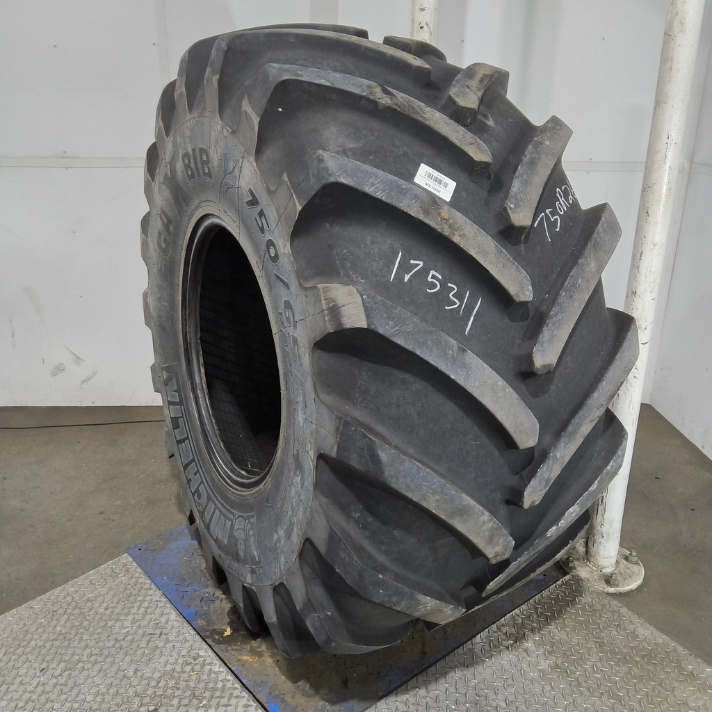 750/65R26 Michelin MegaXBib R-1W 171B 75%