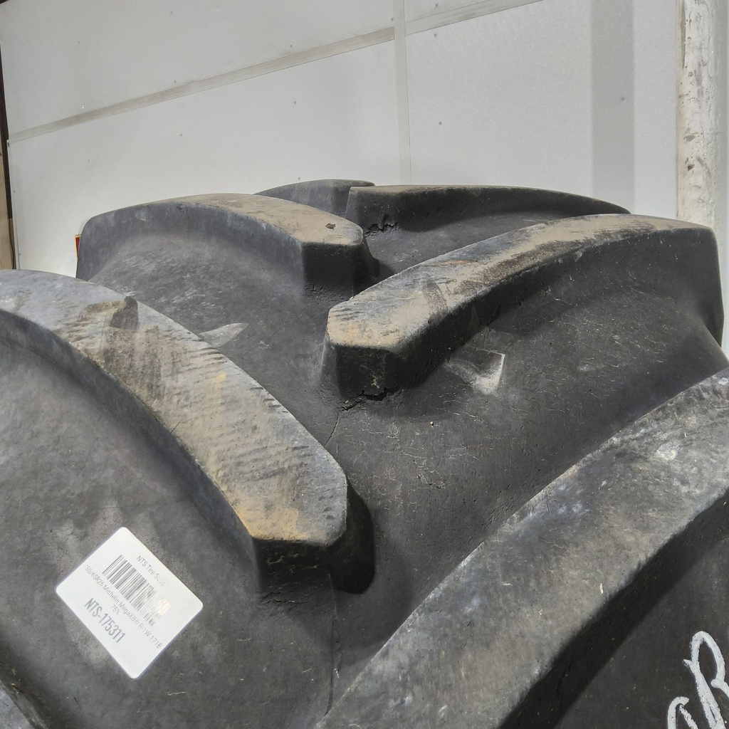 750/65R26 Michelin MegaXBib R-1W 171B 75%
