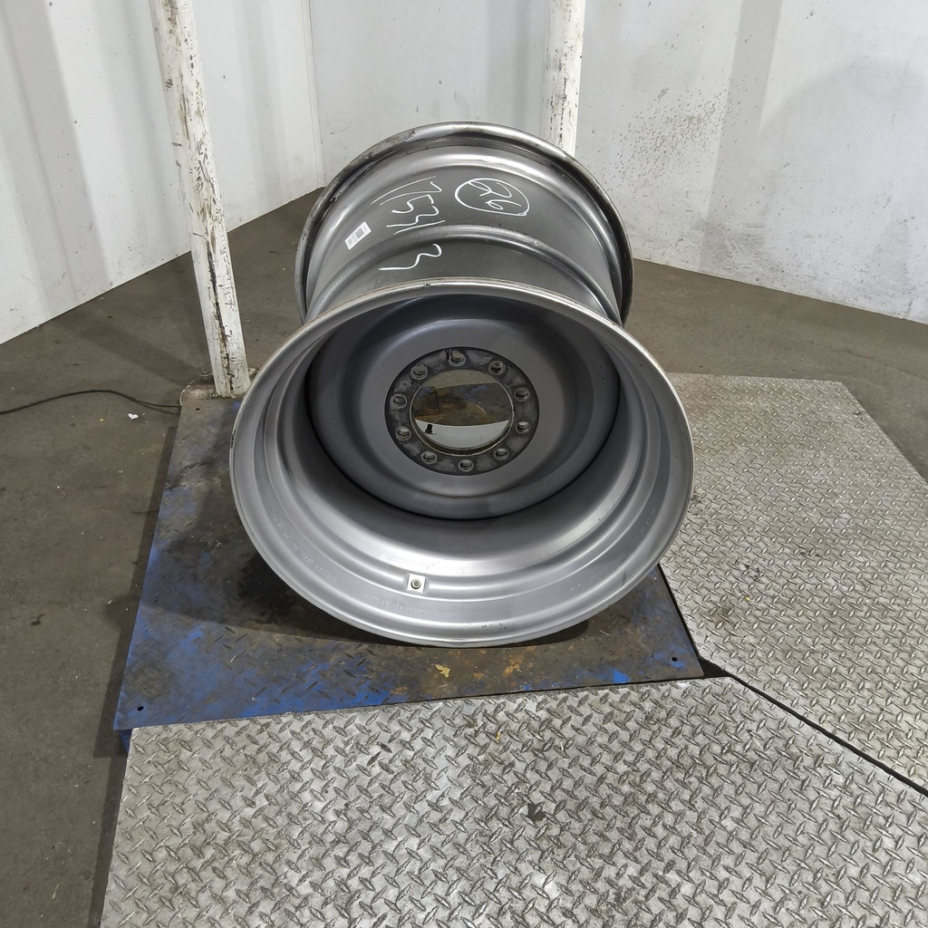 25"W x 26"D, Case IH Silver Mist 10-Hole Formed Plate , -5.25" Offset