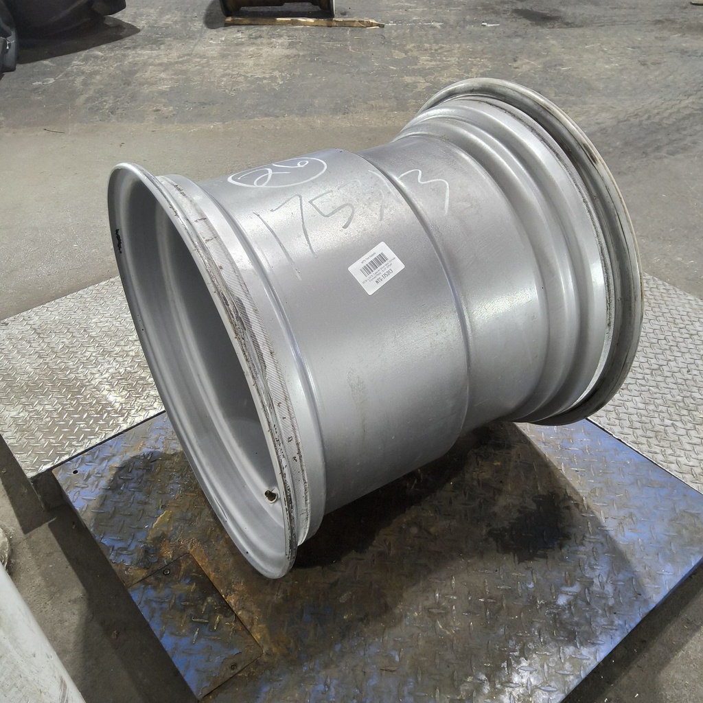 25"W x 26"D, Case IH Silver Mist 10-Hole Formed Plate , -5.25" Offset