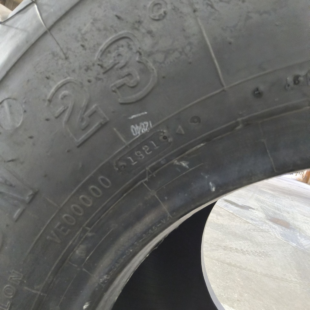 48x31.00-20 Firestone Flotation 23 (Center Rib) HF-2 G (14 Ply), 99%