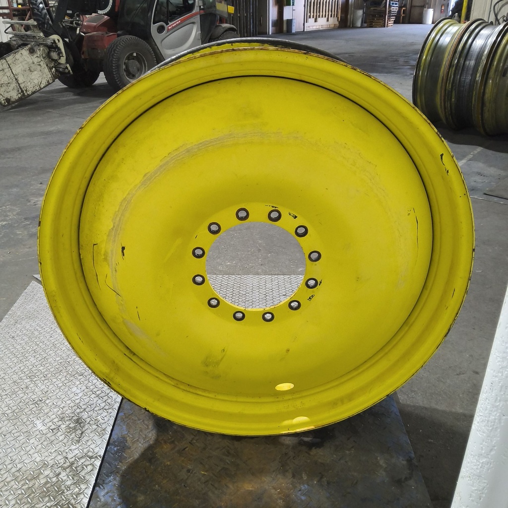 13"W x 46"D, John Deere Yellow 12-Hole Bubble Disc Sprayer , -4.62" Offset