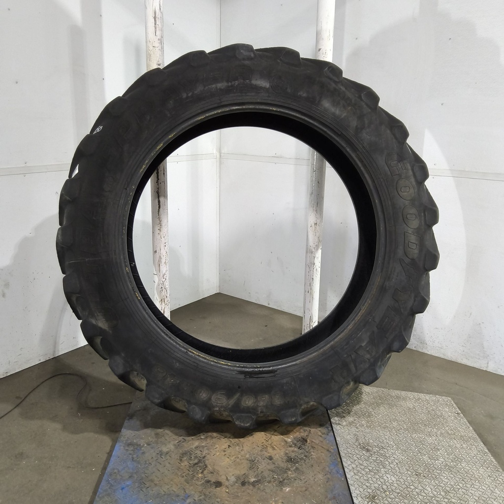 380/90R46 Goodyear Farm Ultra Sprayer R-1 168A8/168B 55%