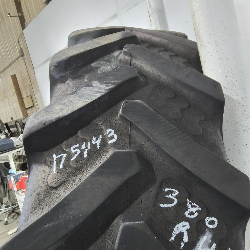 380/90R46 BKT Tires Agrimax RT 945 R-1W 159A8 50%