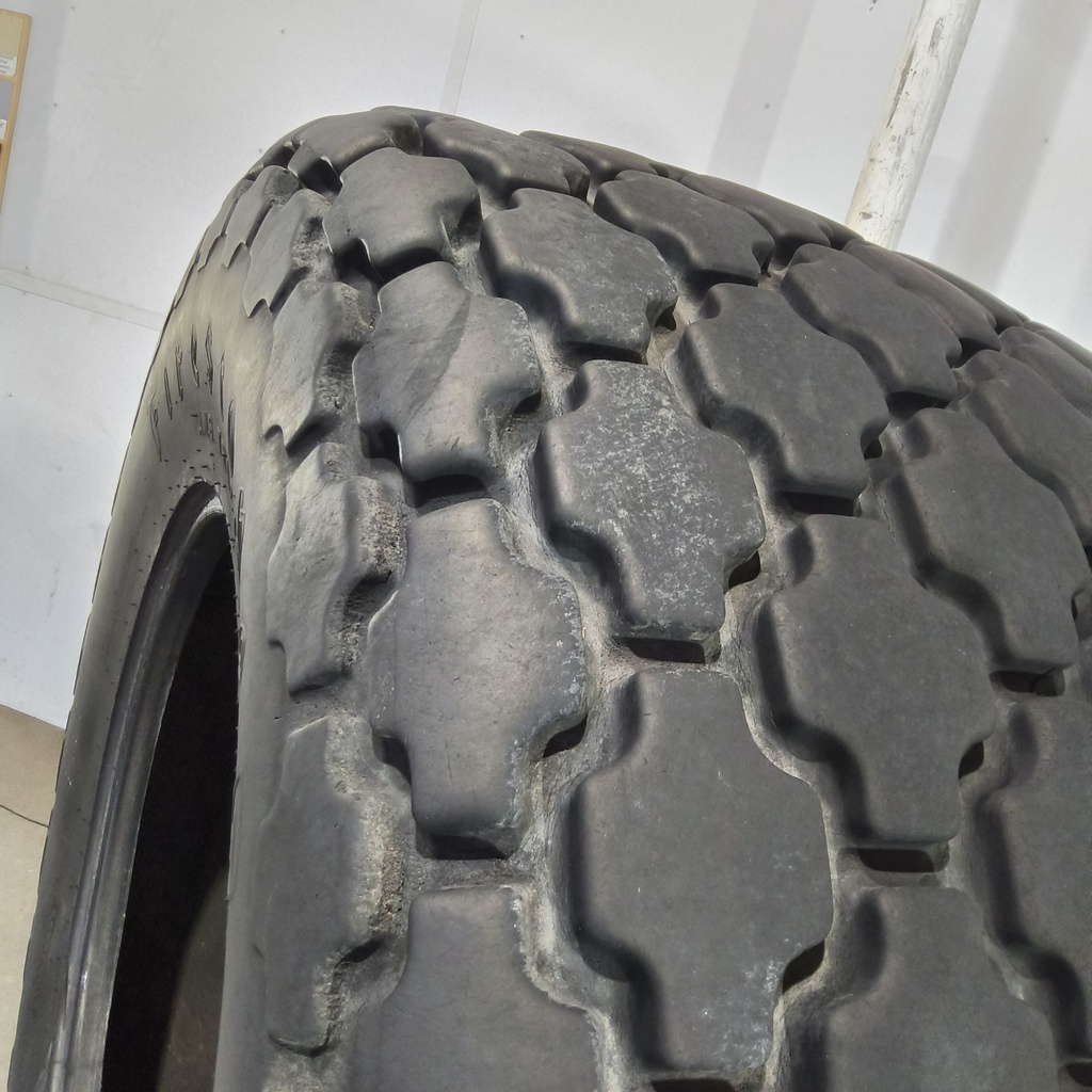 30.5L-32 Firestone All Non-Skid Tractor R-3 G (14 Ply), 85%