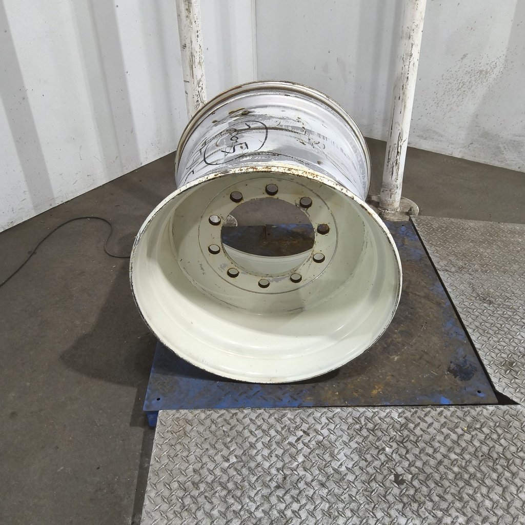 24"W x 26.5"D, Signal White 10-Hole Budd Stud Pilot Wheel , -3.25" Offset